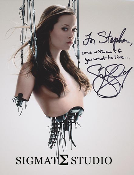 Summer Glau Hot